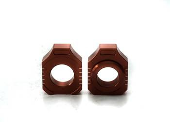 Accel Pomarańczowy Napinacz Tylnej Ośki ze Śrubą [KTM SX 85 '15-20 / Husqvarna TC 85 '15-20]