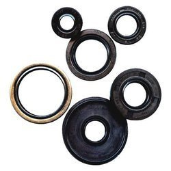 WINDEROSA Komplet Uszczelniaczy Silnikowych SUZUKI DR 350SE '90-'99